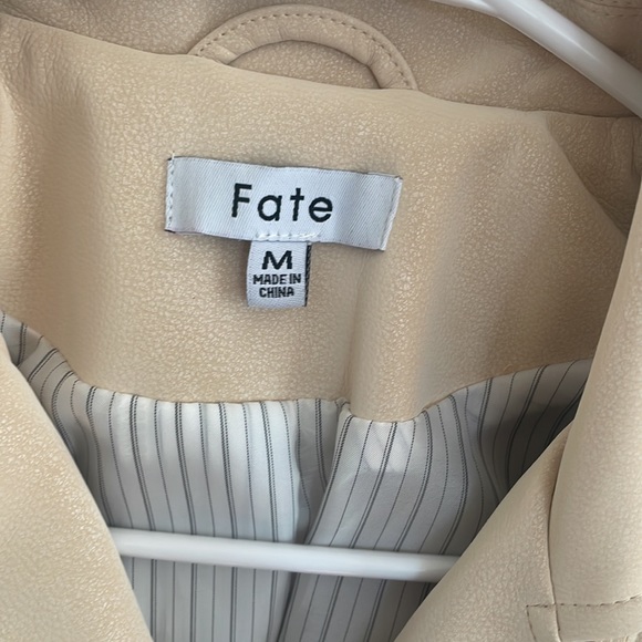 Fate cream vegan leather fringe crop western jacket - Picture 7 of 8